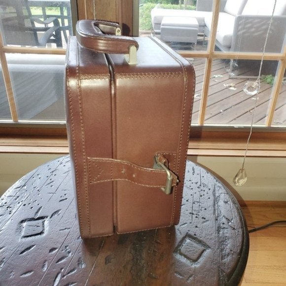 Pottery Barn Vintage Brown Leather Case/Toiletry - Picture 2 of 5